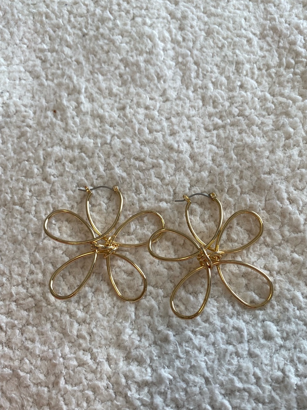 Wild Fable Gold Tone Flower Statement Earrings Open Wire Floral Design